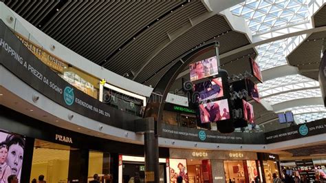 fiumicino airport shops.